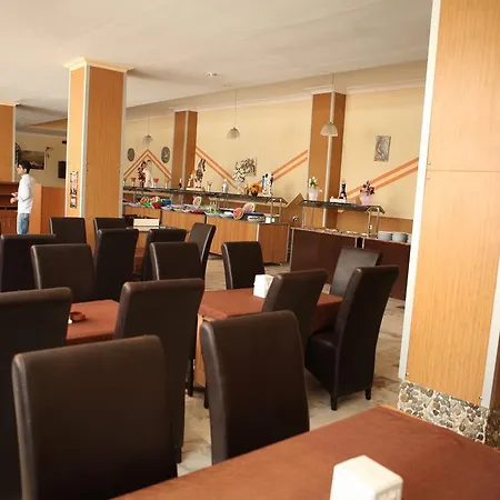 Akasia Hotel *