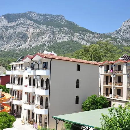 Hotel Akasia *